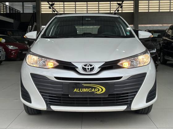 TOYOTA YARIS 1.5 16V FLEX SEDAN XL PLUS CONNECT MULTIDRIVE TOYOTA YARIS 1.5 16V FLEX SEDAN XL PLUS CONNECT MULTIDRIVE